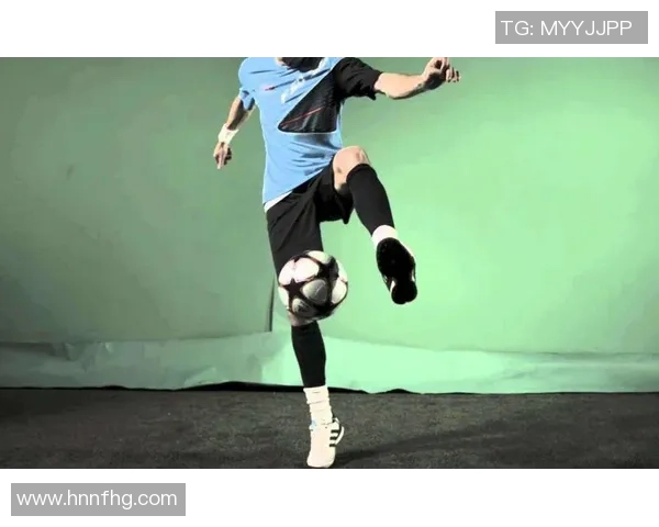 足球场上的舞者他以优雅脚法如跳舞般演绎精彩比赛 足球场上的舞者他以优雅脚法如跳舞般演绎精彩比赛