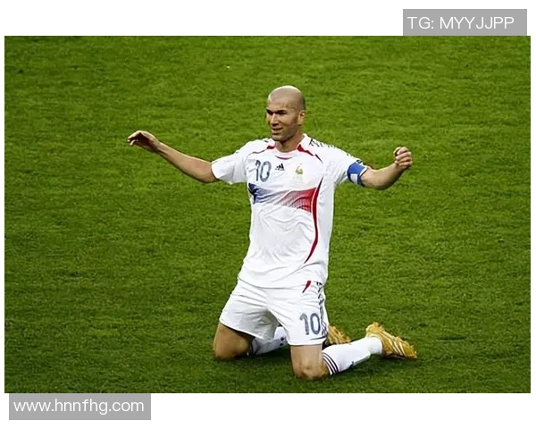 因犯罪入狱的足球明星揭秘：从绿茵场到铁窗后的生活与反思