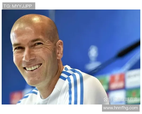 足球球星独特表情集：从喜悦到愤怒展现不同情绪瞬间